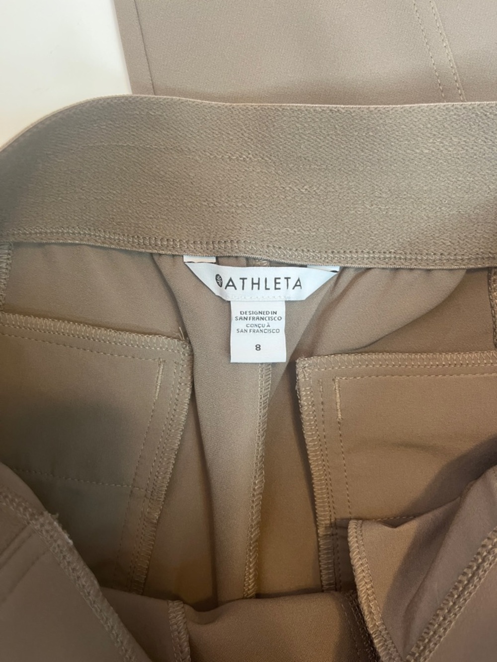 Athleta Endless High Rise Cargo Pants Joggers Tan Size 8 - Picture 3 of 9